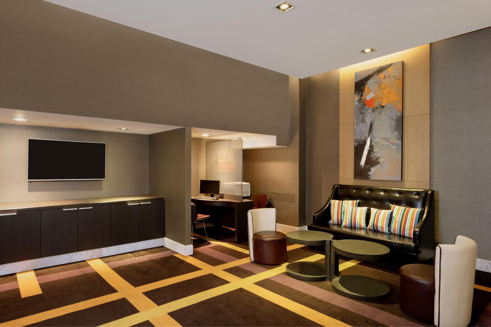 Four Points By Sheraton Bangkok, Sukhumvit 15 Zewnętrze zdjęcie